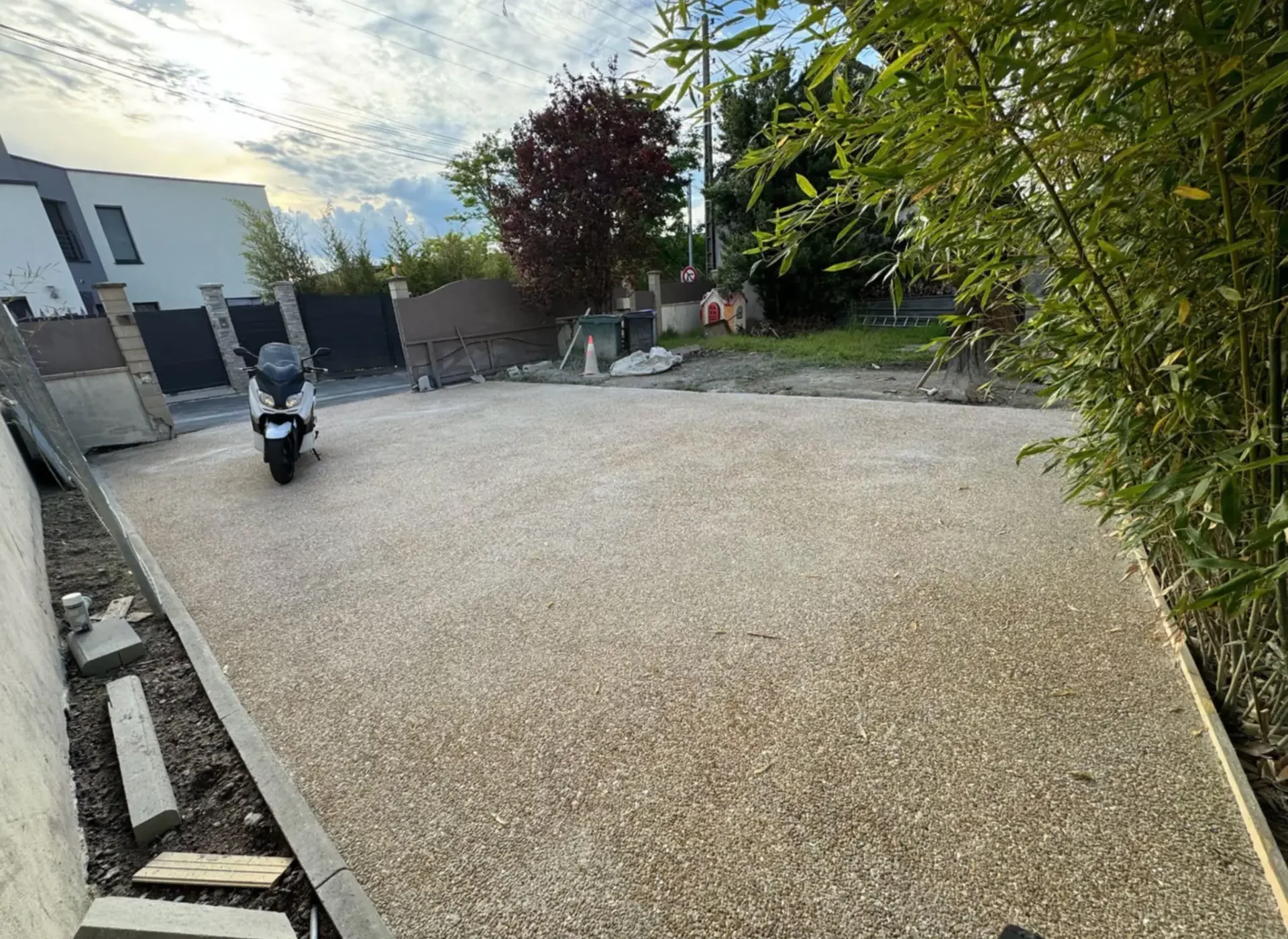 7 Entrée de garage en enrobé – Villiers-sur-Orge (91700) 7 Entrée de garage en enrobé – Villiers-sur-Orge (91700)